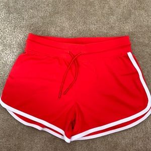 Alphalete Curve Shorts - Red - S